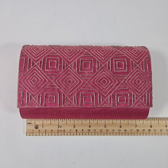 Fabindia Silk Embroidered Clutch Pink Color Including Chain New With Tags - Picture 12 of 13